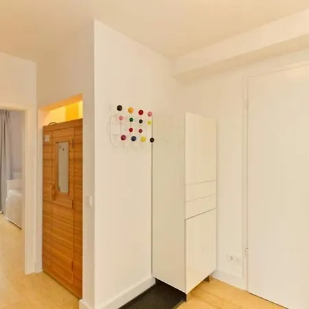 Haus Auf Dem Huegel Moderne 10 Апартаменты *