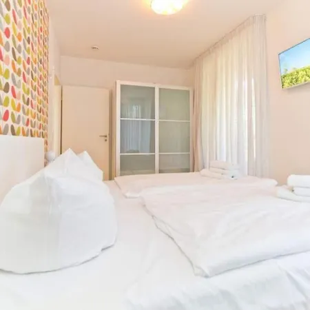 Haus Auf Dem Huegel Moderne 10 Appartement Heringsdorf (Usedom)