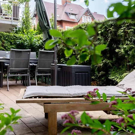 Haus Auf Dem Huegel Moderne 10 *