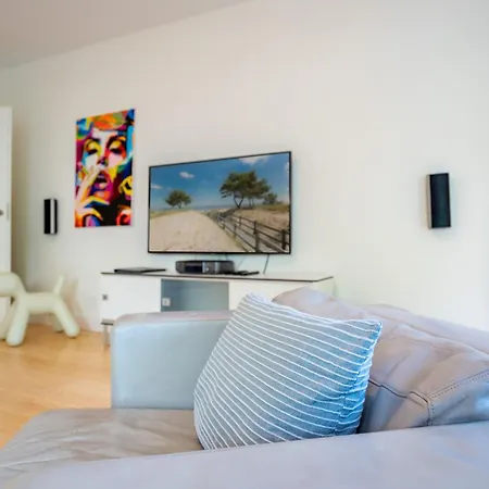 Haus Auf Dem Huegel Moderne 10 * هيرينجسدورف